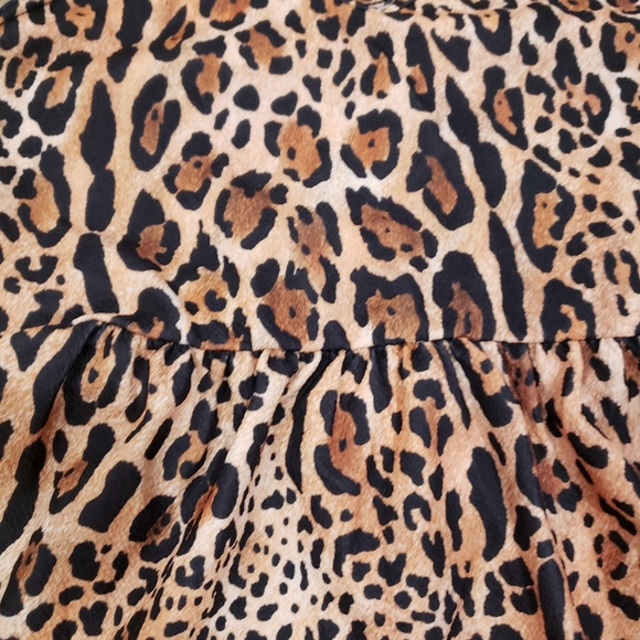 Peblum Top - Picture 2 of 3